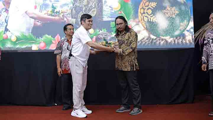 gallery warta, Perayaan Natal Keluarga Besar GKJ Baki 2024 , gereja kristen jawa, gkj, gkj baki, gereja kristen jawa baki, baki, sukoharjo, gkj klasis sukoharjo, klasis sukoharjo, klasis, sinode gkj, sinode 